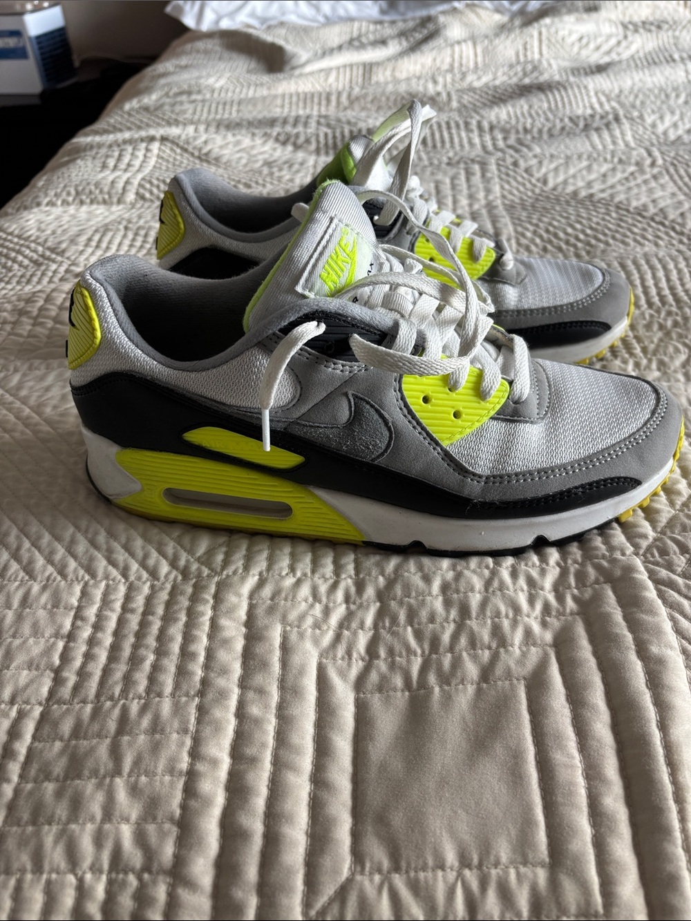 Nike Air Max 90 men’s running shoes in Grey and Volt Yellow- nice shape!
